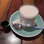 アンリミテッド コーヒー バー - パンナコッタ