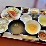 Yamucha Koubou - 朝食(\700)　メインと卵以外はセミブッフェ形式