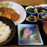 蔵八 - イワシとホタテのフライ定食(日替わり定食)
