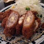 Tonkatsu Hamakatsu - 手前はオランダカツ