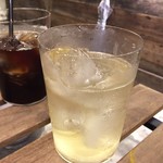 HANAZONO KOMINKA - 薄いグラスの飲み口はいいです