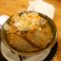 ブルーキッチン 堺筋本町店 - 名物！！牛スジ土手煮
