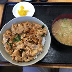 愛鷹パーキングエリア（下り）・スナックコーナー - ジェラシー丼