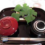 富小路 やま岸 - やま岸さんの料理【ご飯/三河鰻 泉州水なす 土佐茗荷 おとも】