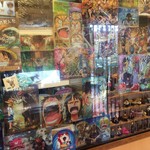 ふる里うどん  - 少し賑やかなワンピースがあるのはこの席