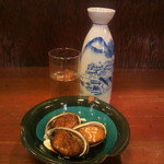 大衆居酒屋　末廣屋 - 鈍燗（ぬる燗）ととこぶし煮付け