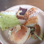 ULUCUS - 青山パン祭り、食べ比べ。シナモンロール♪
