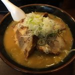 栄雅  - 味噌チャーシュー麺（970円）