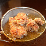 Specialty fried chicken 980 yen (excluding tax)