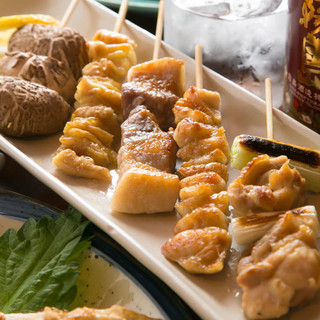 Bite into piping hot yakitori ♪ Have a fun time with Grilled skewer in hand ◎