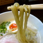 ラーメン家 みつ葉 - 麺リフトアップ