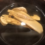龍文支店 - 松茸のお吸い物