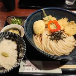 饂飩とお酒 からほり きぬ川 - とり玉天ぶっかけ&とろろ飯 1070円