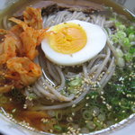 「六盛」　冷麺