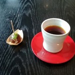 ラ・ボンヌターブル - 産地と焙煎にこだわったコーヒーと小さなお菓子。