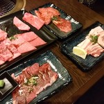 焼肉 多牛 - 