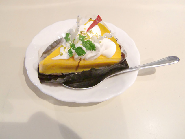 フランドール 本店 渋沢 ケーキ 食べログ