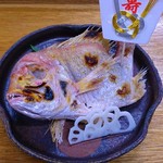Isshin - 鯛の皿焼きです。お祝いに。