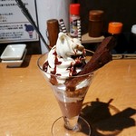 yakeidainingumaruhan - チョコレートパフェ　690円+税