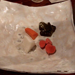 コキュウ - 百舌 ¥3,200 のお食事（漬物）