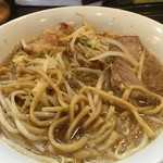 野菜が美味しい鶏豚ラーメン まる重 - 