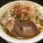 野菜が美味しい鶏豚ラーメン まる重 - 