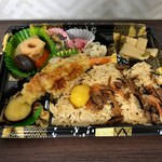 サザエ - 栗・舞茸ご飯弁当