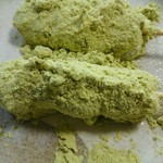 三井寺力餅本家 - お皿に盛ったところ