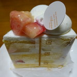 アカシエ - 桃ショートケーキ