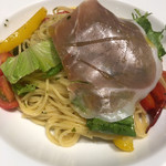 ピア サピド - イタリア産生ハムと彩り野菜のペペロンチーノ