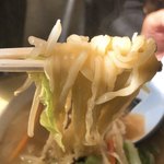 よしのや食堂 - 味噌タンメン、リフト