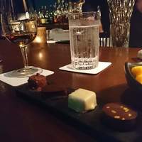 DINING & BAR TABLE 9 TOKYO - 