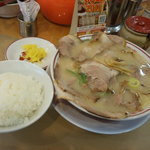 中華そば 高安 - チャーシュー麺＋ライス小