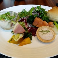 アトモス・ダイニング - 