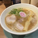 布施 細見商店 - 鶏豚骨ラーメン（￥730）