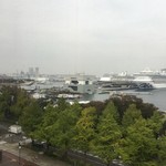 英一番館 - 窓際席からの眺め