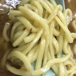 家系ラーメン まこと家 - 女将の茹でる、麺固めは絶妙！