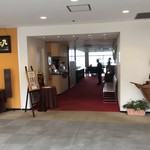 英一番館 - 外観（店内入口