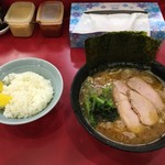 ラーメン 杉田家 - 久しぶりの並とライス、旨し