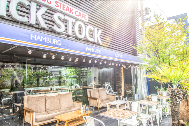 肉が旨いカフェ NICK STOCK 京都リサーチパーク店