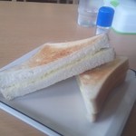 coffee&lunch さがみ - バタートースト 300円