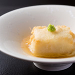 ``Fried sesame tofu'' has a melting texture similar to that of milt.