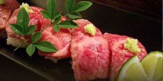 Kannai Honten Tsuki - ☪和牛サーロイン炙り握り。☪