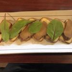 刺身居酒屋 なか善 本店 - いぶりがっこ＆スモークチーズ