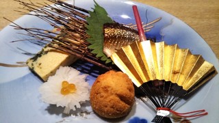路地裏割烹easyスタイル - 前菜(秋刀魚、出汁巻き卵、サーターアンダギー)