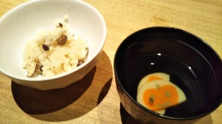 路地裏割烹easyスタイル - きのこの炊き込みご飯、お吸い物(ハロウィンかまぼこ入り)