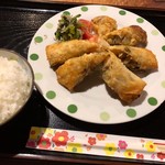 こみち食堂 - 春巻き（日替わりメニュー当時）