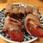 第三秋元屋 - 肉巻きトマト180円としょうが肉巻き180円