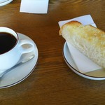 ピース ピース ピース - コーヒーとバタートースト