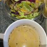 Tea Leafull - スープとサラダ